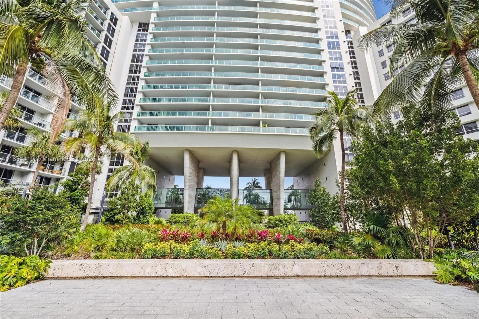 1500 Bay Rd, Miami Beach, Florida, United States. - Photo 14