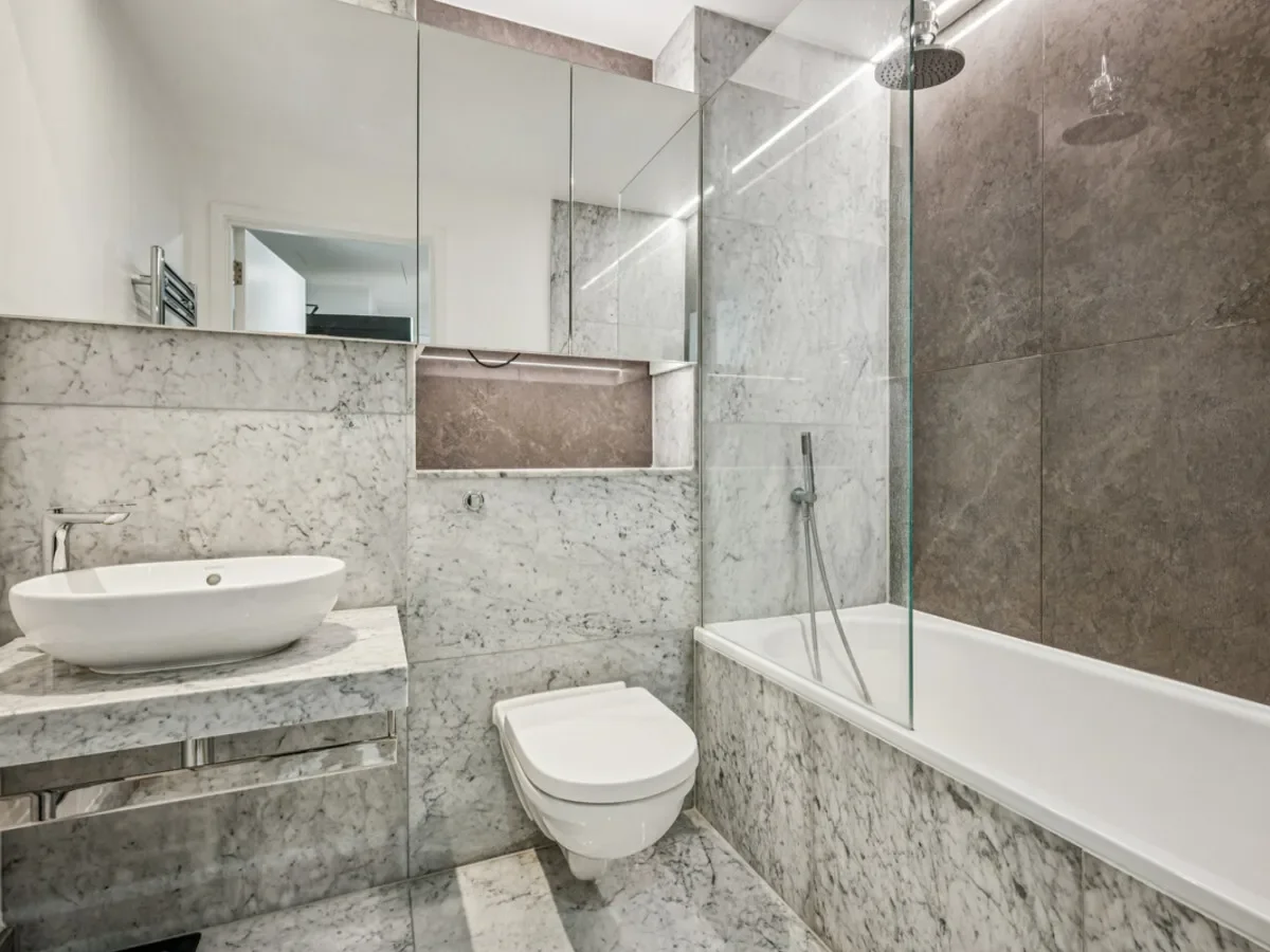 Biscayne Avenue, London, E14, London, England, United Kingdom. - Photo 8