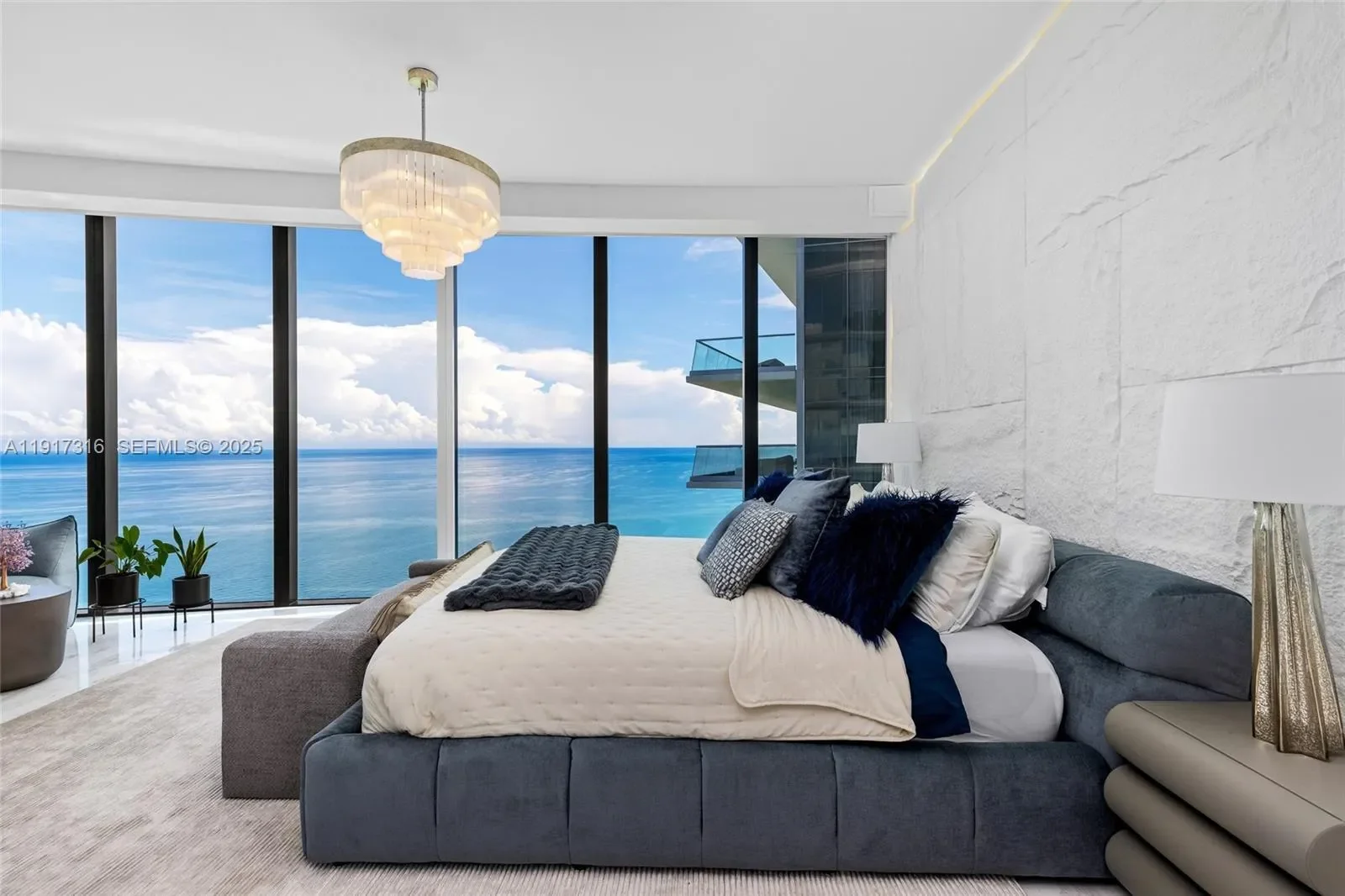 18555 Collins Ave, Golden Beach, Florida, United States. - Photo 32
