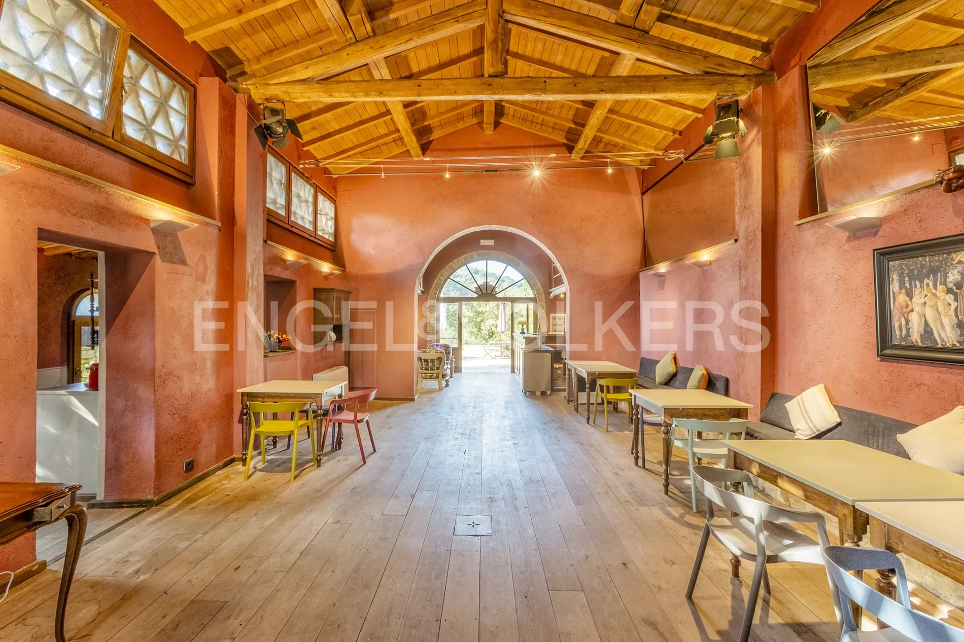 Gallery photo 12