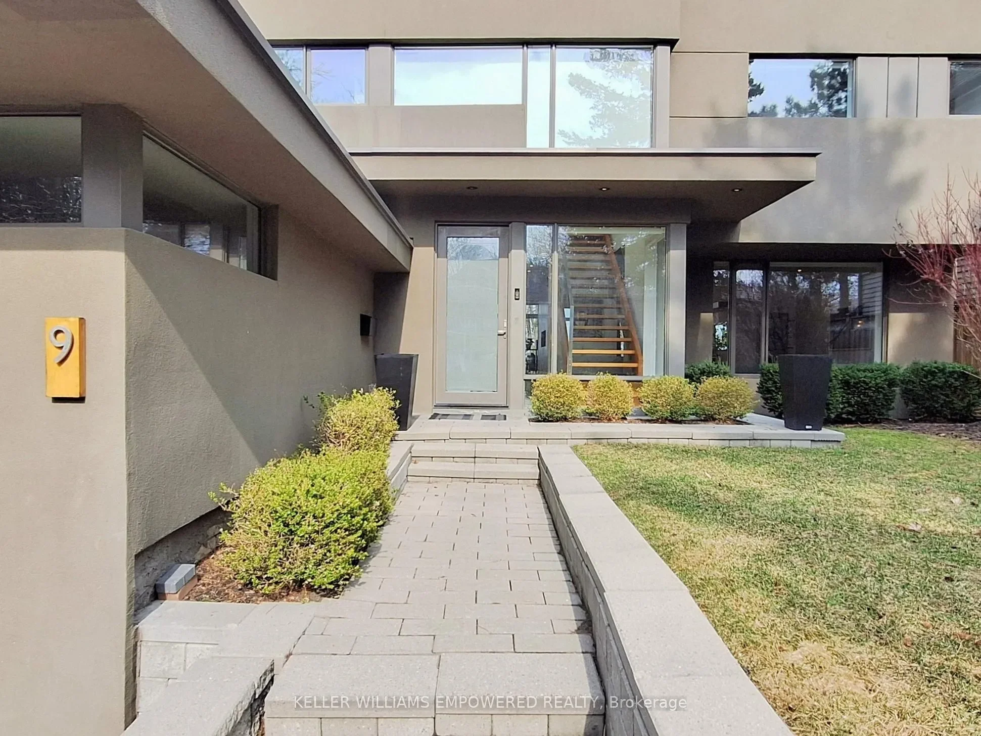 9 Fenwood Heights, Toronto, ON M1M 2V6, Toronto, Ontario, Canada. - Photo 4