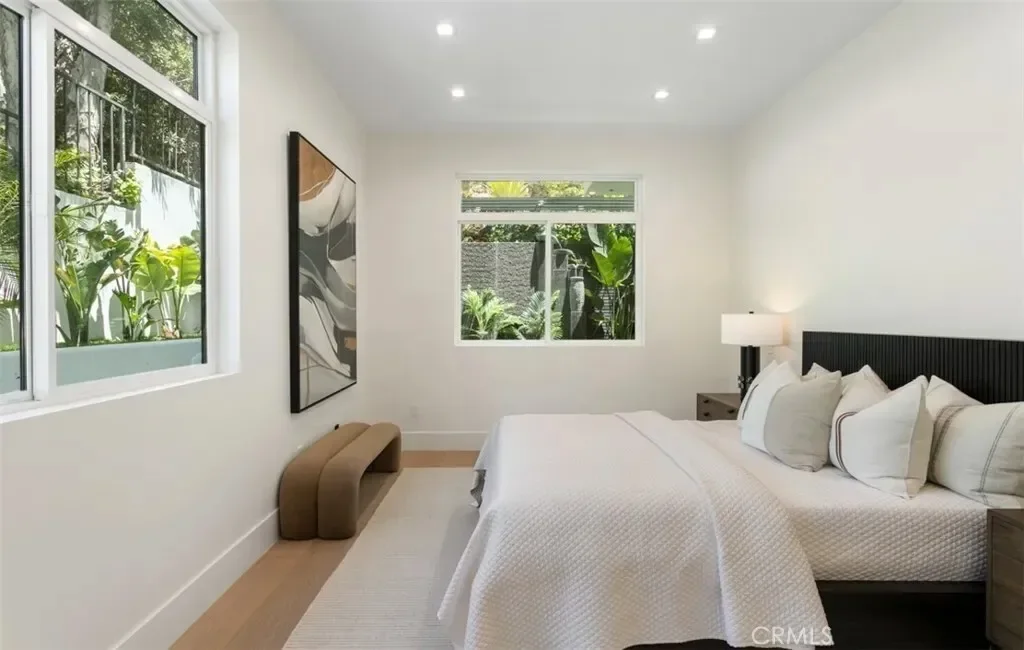 4 Narbonne, Newport Beach, California, United States. - Photo 44