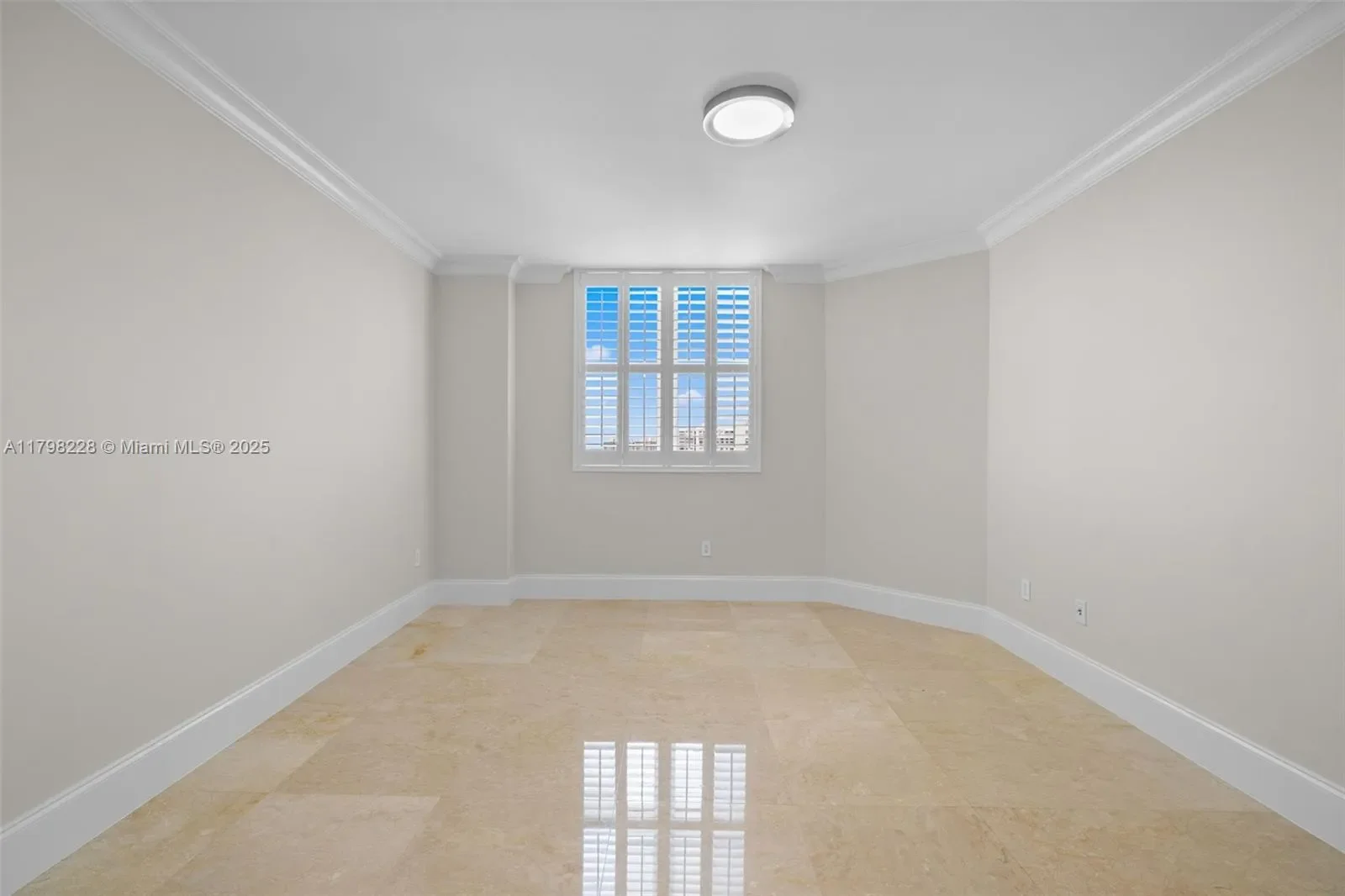 3301 NE 183rd St 1604, Golden Beach, Florida, United States. - Photo 15