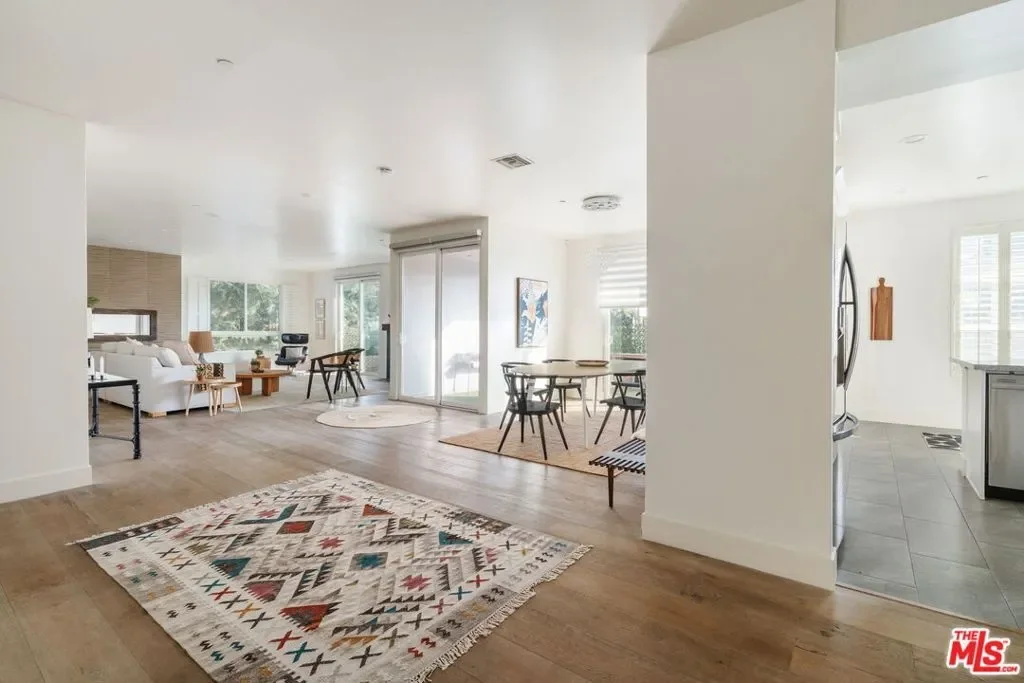 4925 Wilshire Boulevard 103, Los Angeles, California, United States. - Photo 5