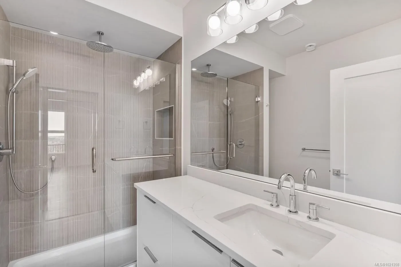 2332 Copper Rock Crt 107, Langford, British Columbia, Canada. - Photo 27