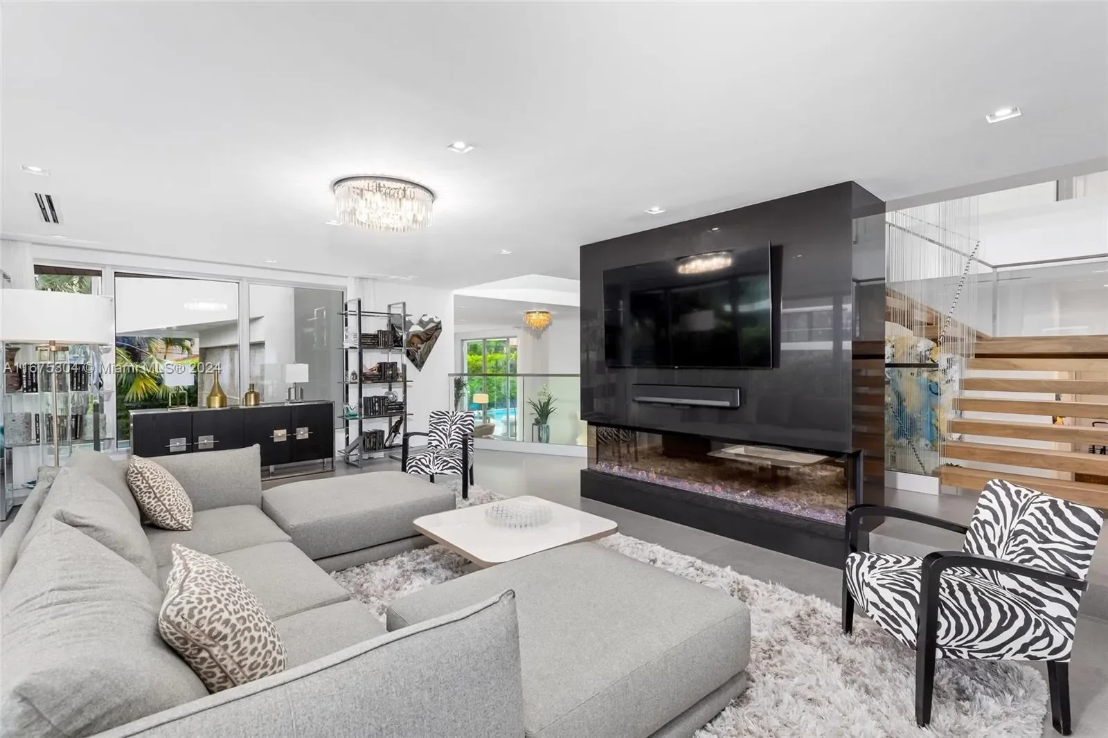 65 S Hibiscus Dr, Miami Beach, Florida, United States. - Photo 4