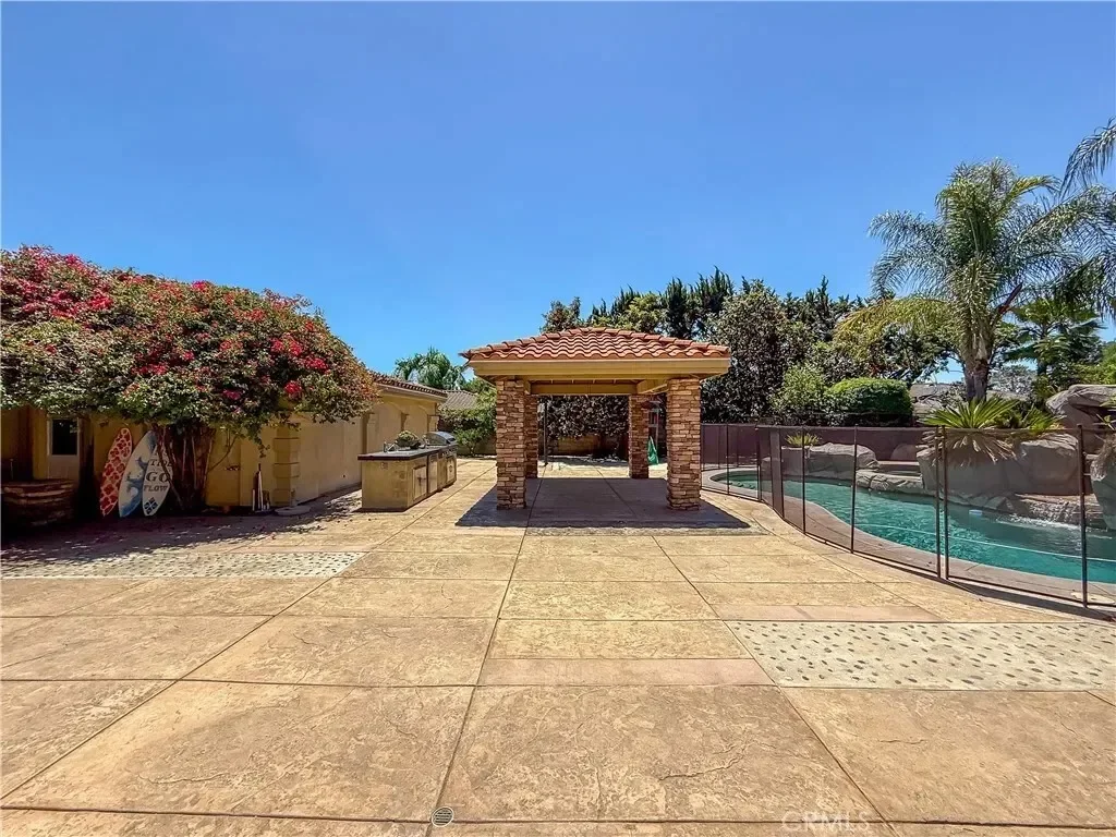 202 W Lemon Avenue, Arcadia, California, United States. - Photo 38
