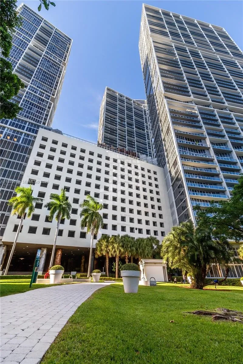 485 Brickell Ave 2210, Miami, Florida, United States. - Photo 49