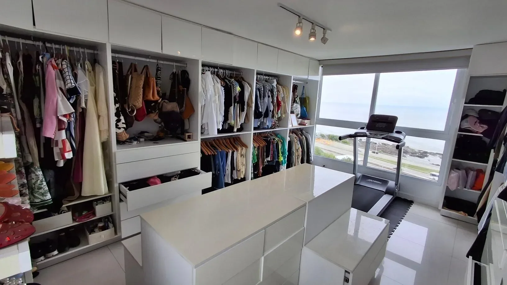 Gallery photo 7