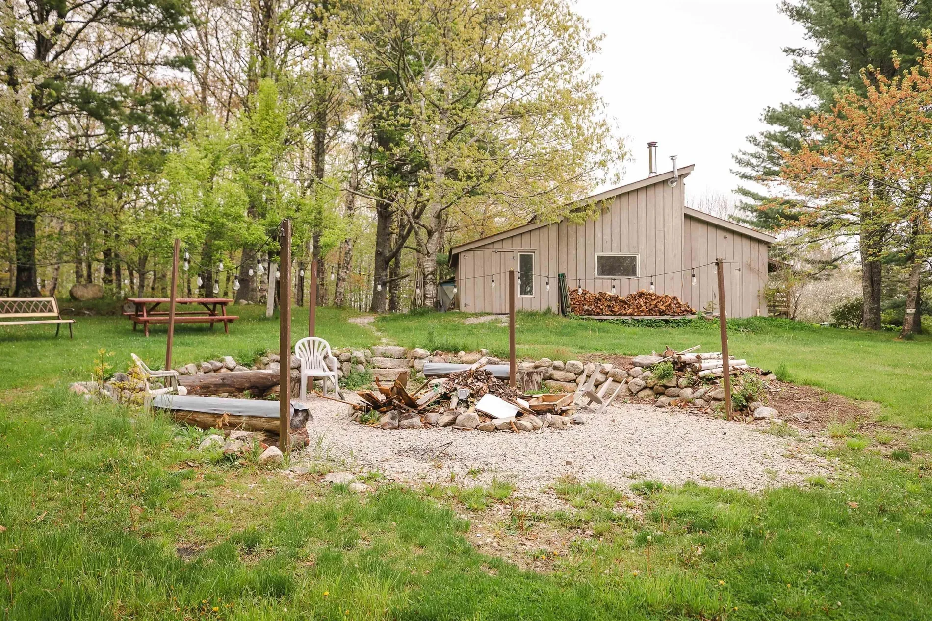Exterior photo 8