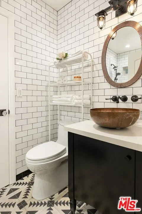 1772 S Ogden Drive, Los Angeles, California, United States. - Photo 38