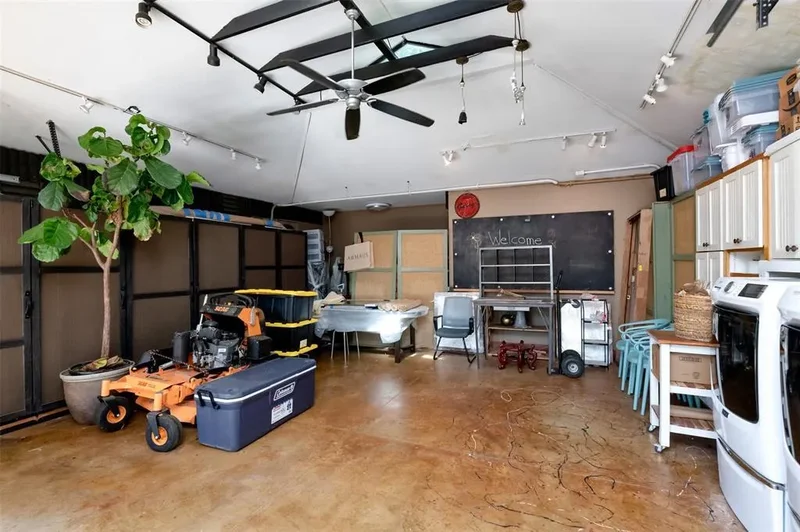 803 Brookhurst Drive, Dallas, Texas, United States. - Photo 37