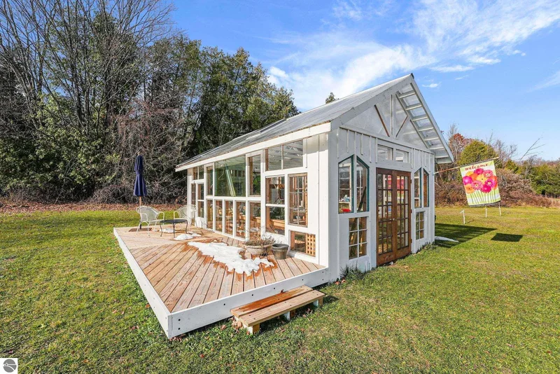 750 N Dumas Road, Suttons Bay, MI, 49682, USA, Suttons Bay, Michigan, United States. - Photo 37