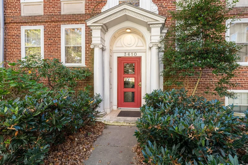 3610 39th Street NW Unit# E545, Washington, DC 20016, Washington, District of Columbia, United States. - Photo 3