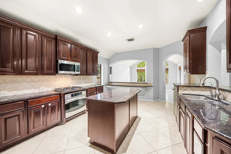 802 Floriencia Street, Sugar Land, TX 77479, Sugar Land, Texas, United States. - Photo 13