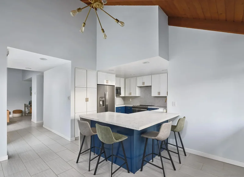 325 S Sierra Ave 20, Solana Beach, California, United States. - Photo 2