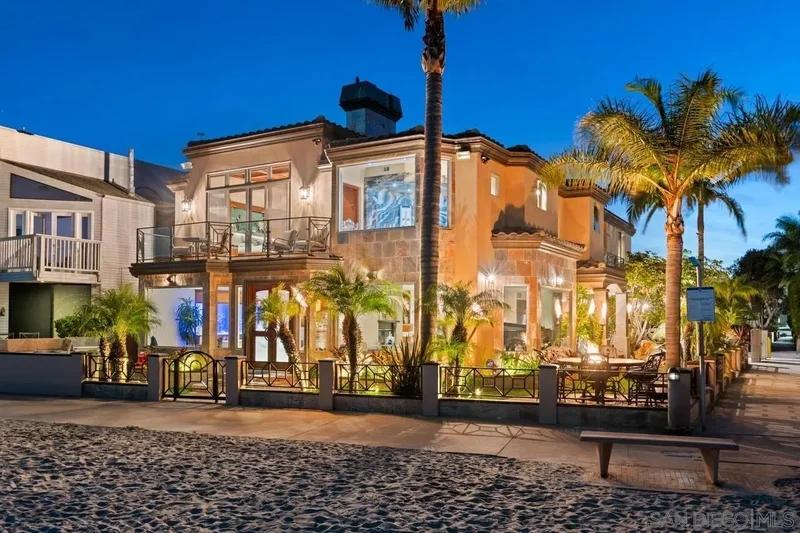 2741 Bayside Walk, San Diego, California, United States. - Photo 47