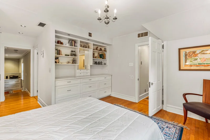 50 Shorthill Road , Forest Hills, NY 11375, New York, New York, United States. - Photo 6