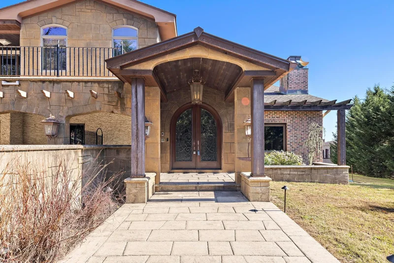 233 Conover Ln, Red Bank, NJ 07701, Red Bank, New Jersey, United States. - Photo 22
