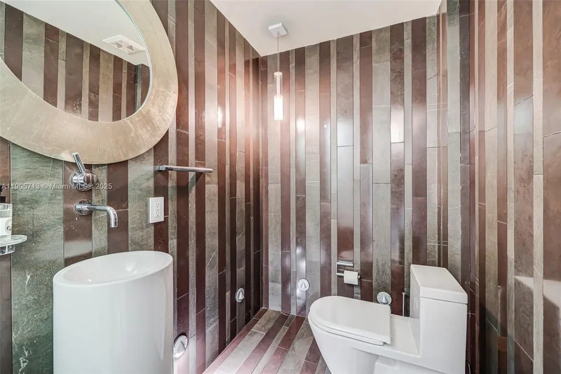 2001 Meridian Ave 307, Miami Beach, Florida, United States. - Photo 15