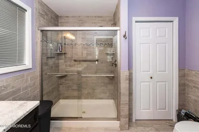 Thumbnail 18