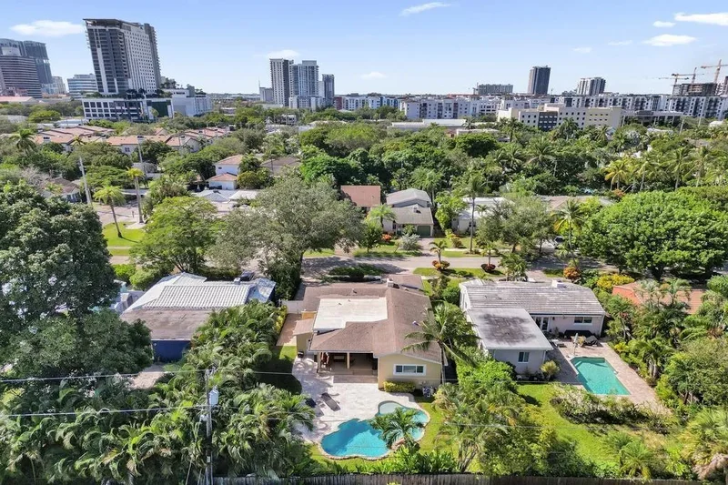 408 NE 9th Ave, Fort Lauderdale, Florida, United States. - Photo 63