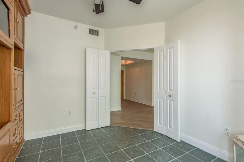 1170 SE GULF BLVD #305, Clearwater, Florida, United States. - Photo 14
