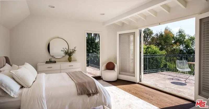 7064 La Presa Drive, Los Angeles, California, United States. - Photo 40