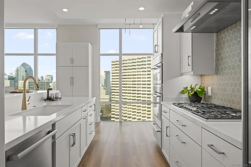 550 Front St 2303, San Diego, California, United States. - Photo 37