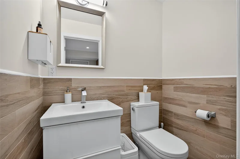 634 Park Avenue, Huntington, NY 11743, Halesite, New York, United States. - Photo 18