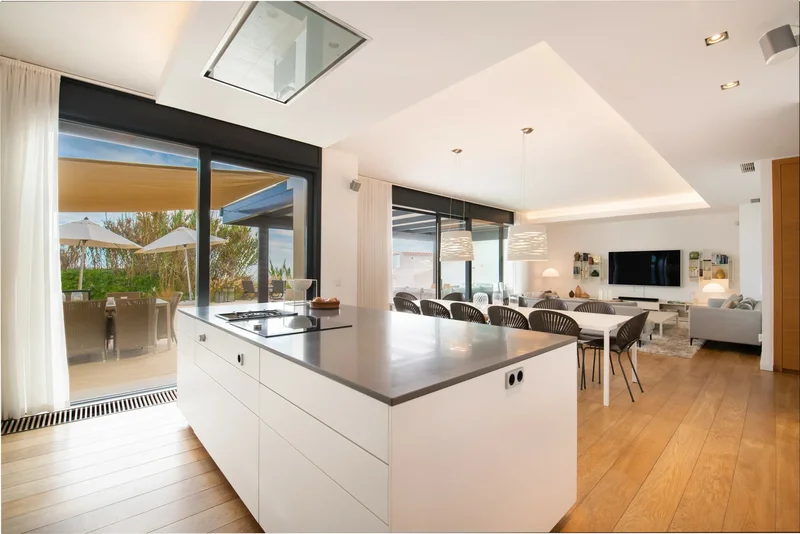 Urb. Costabella, 29604 Marbella, Málaga, Spain, Marbella, Andalusia, Spain. - Photo 25