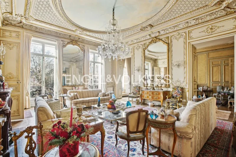 Paris, Île-de-France, France. - Photo 12