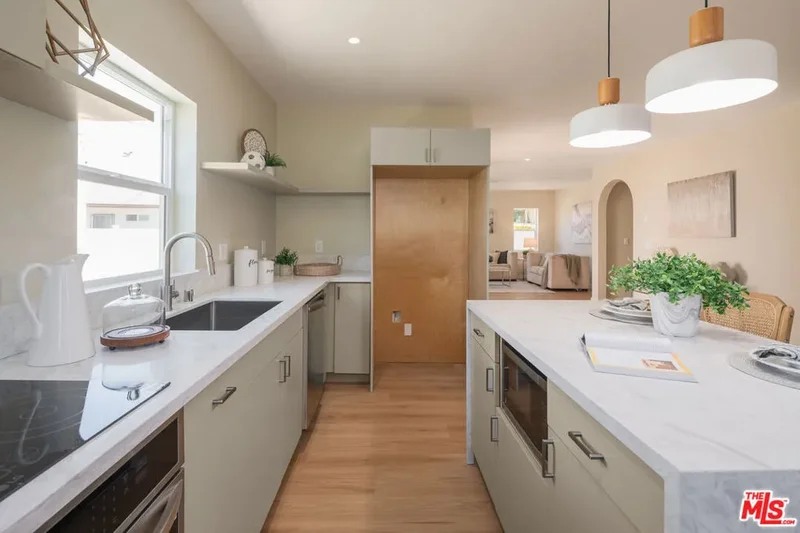 1826 W 78th Street, Los Angeles, California, United States. - Photo 39