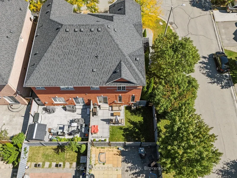 2 Fiorentina Avenue, Vaughan, Ontario, Canada. - Photo 44