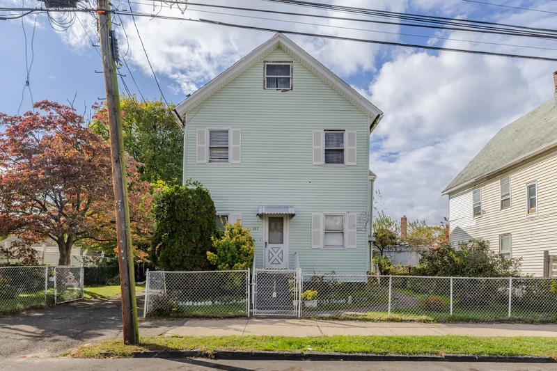 5 Bedrooms Other Residential