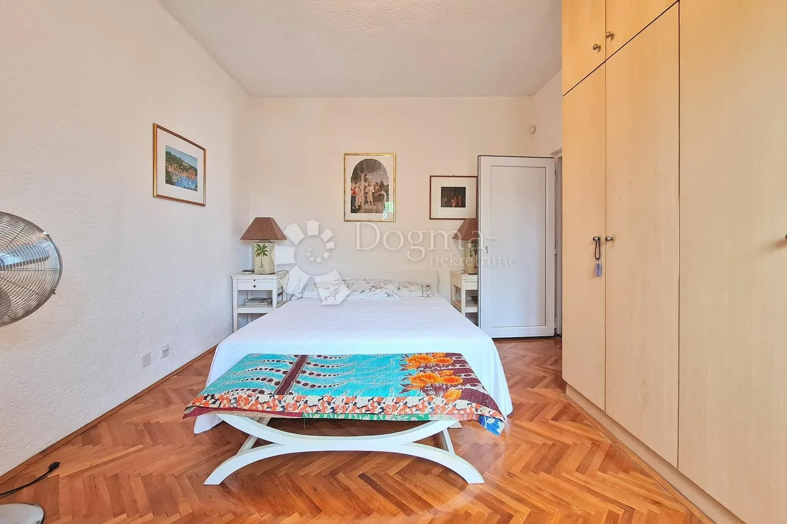 Gallery photo 9
