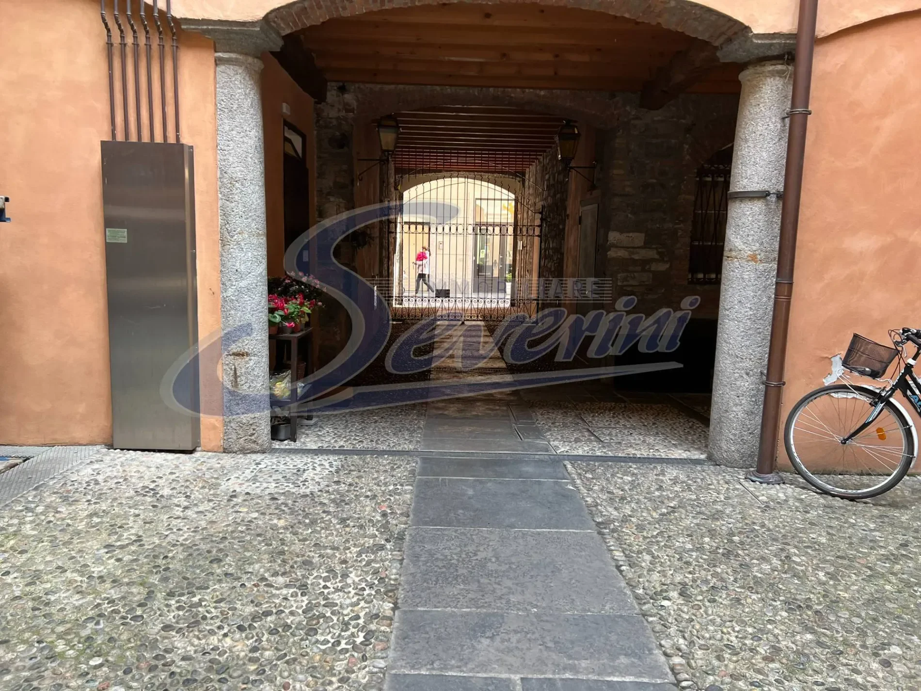 Via Cinque giornate 46, Como, Lombardy, Italy. - Photo 12
