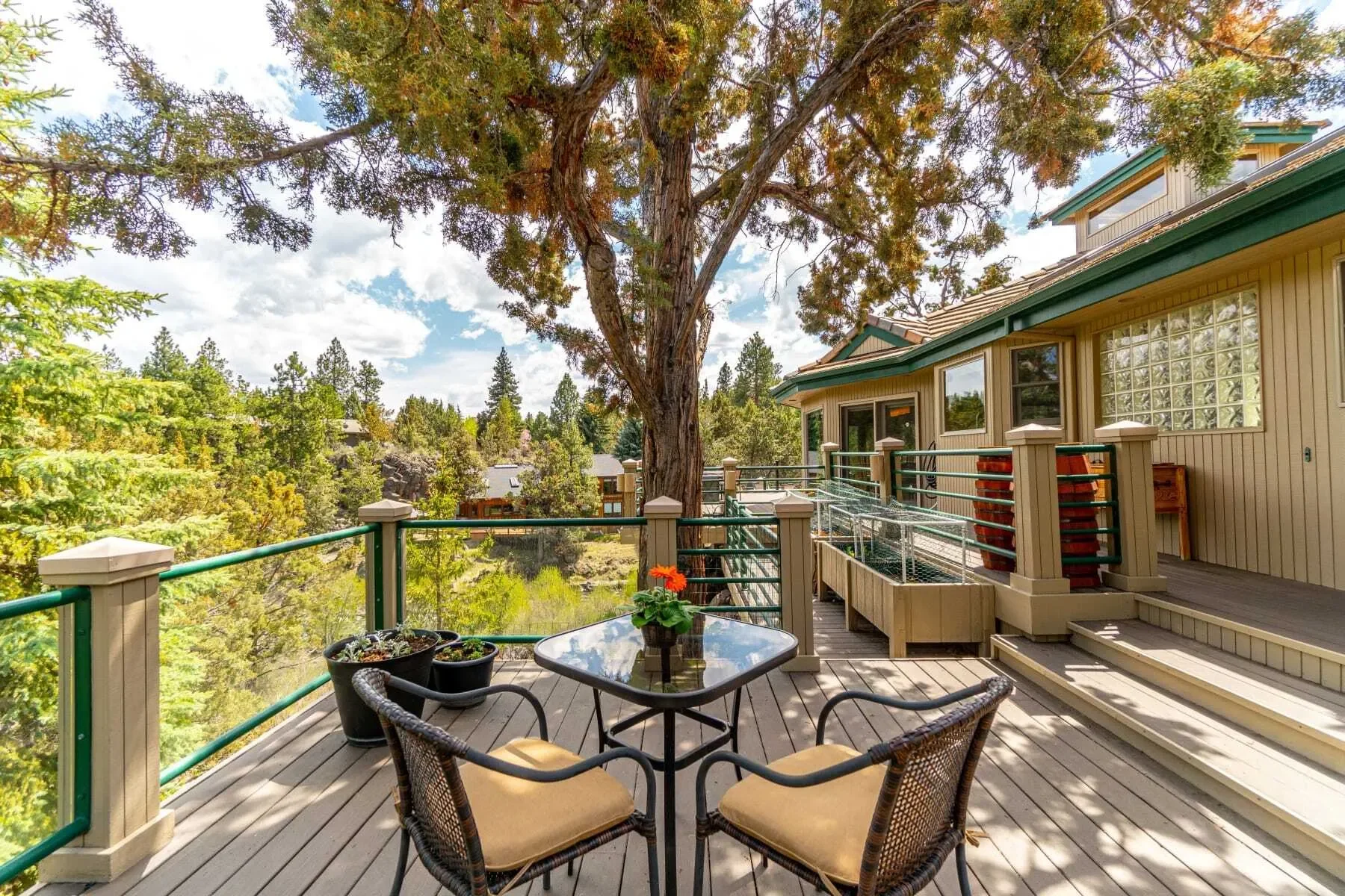 683 NW Silver Buckle Road , Bend, OR 97703, Bend, Oregon, United States. - Photo 30