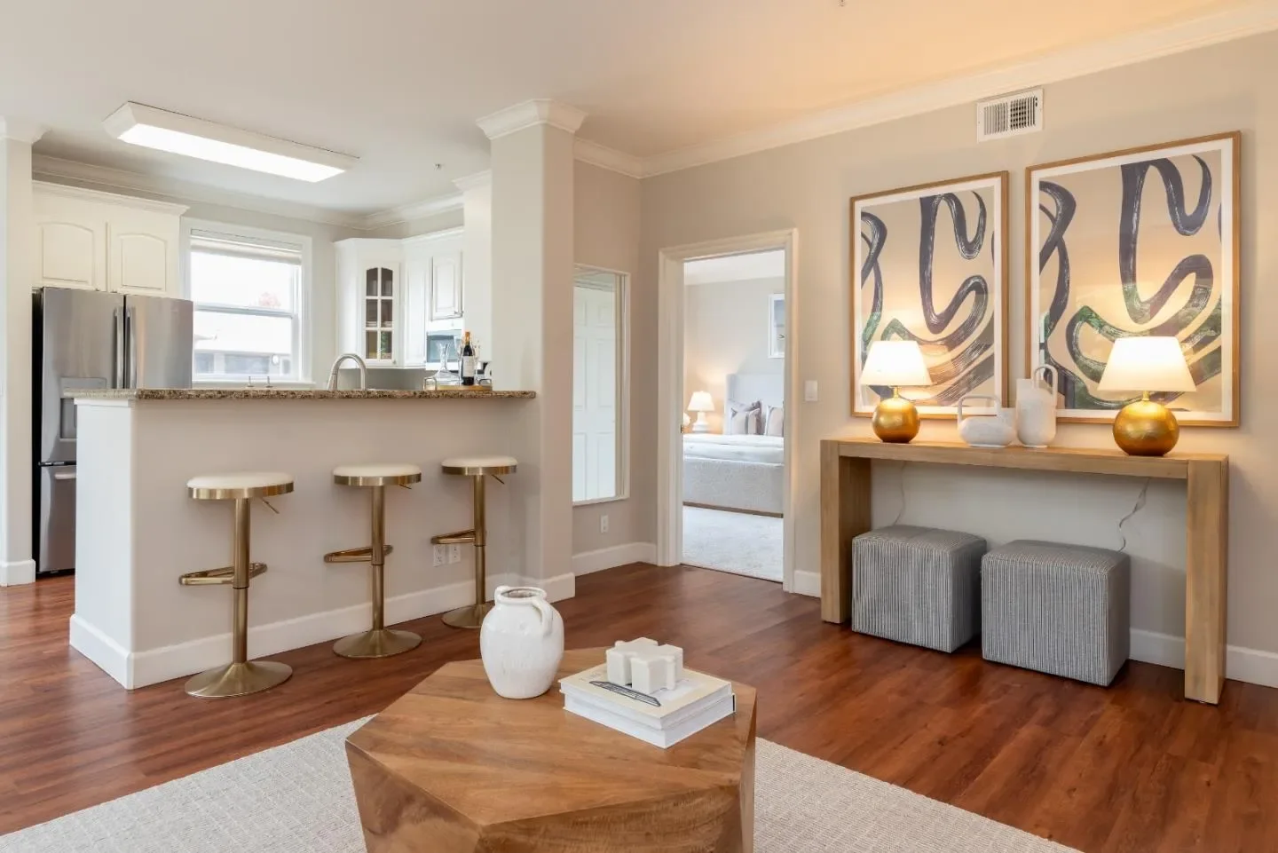 1237 Capuchino Avenue, Burlingame, California, United States. - Photo 32