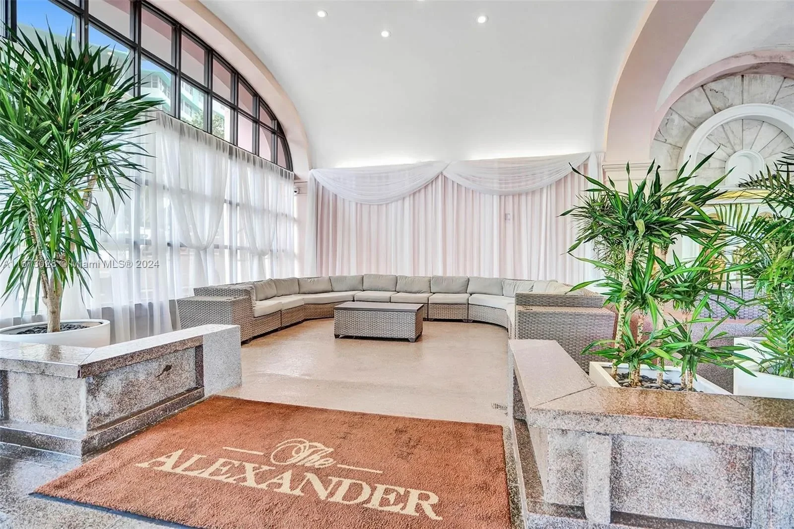 5225 Collins Ave PH7, Miami Beach, Florida, United States. - Photo 42