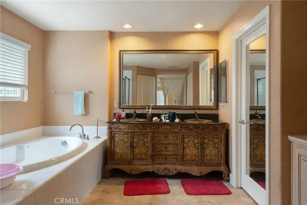 6800 Knightsbridge Court, Jurupa Valley, California, United States. - Photo 17