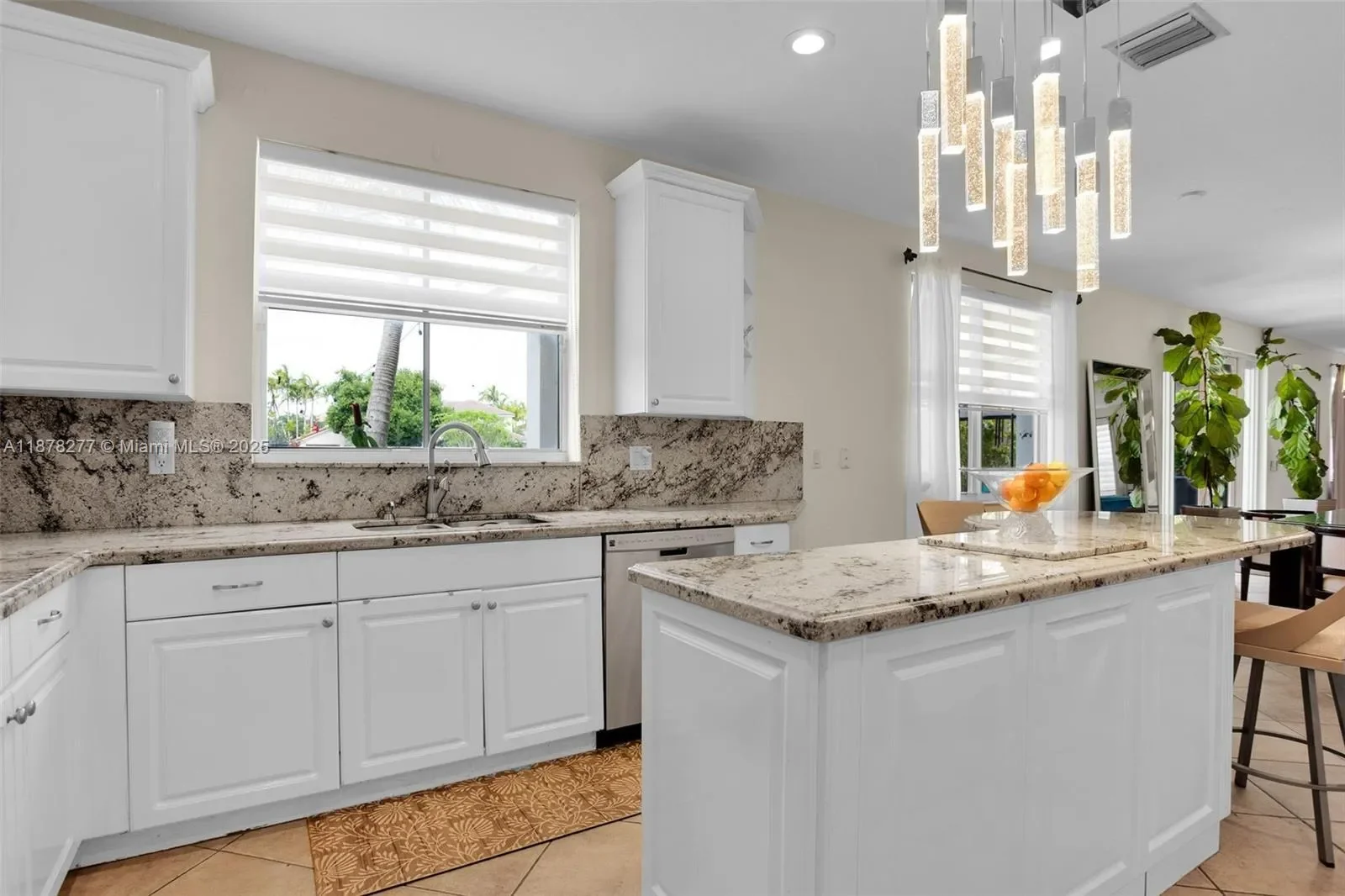 1242 Peregrine Way, Weston, Florida, United States. - Photo 15
