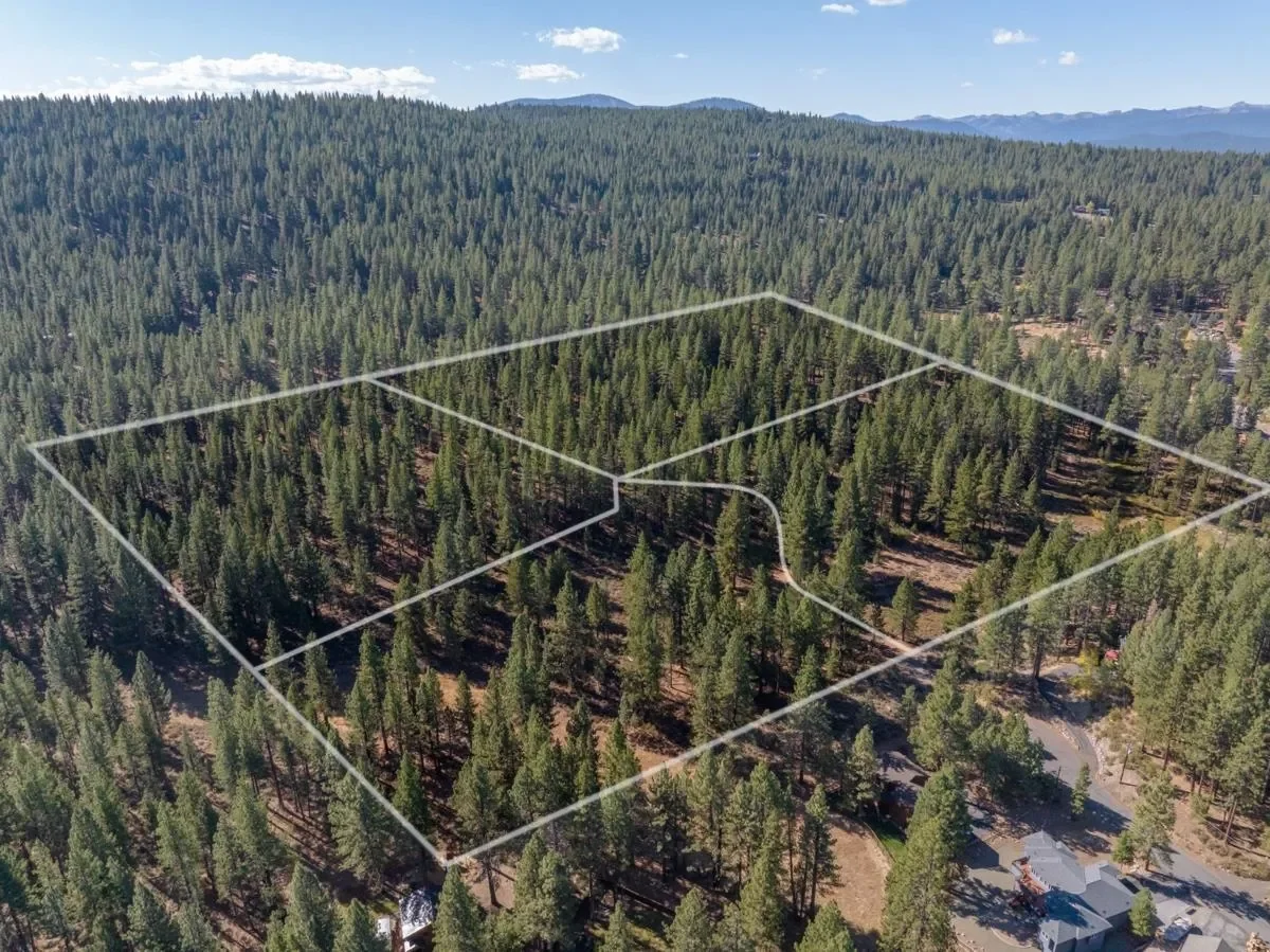 10797 Regency Circle, Truckee, California, United States. - Hero Image