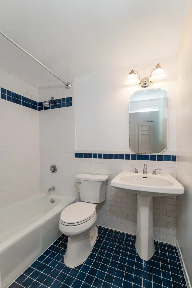 The Chesterfield, 186 W 80TH ST, New York, New York, United States. - Photo 3