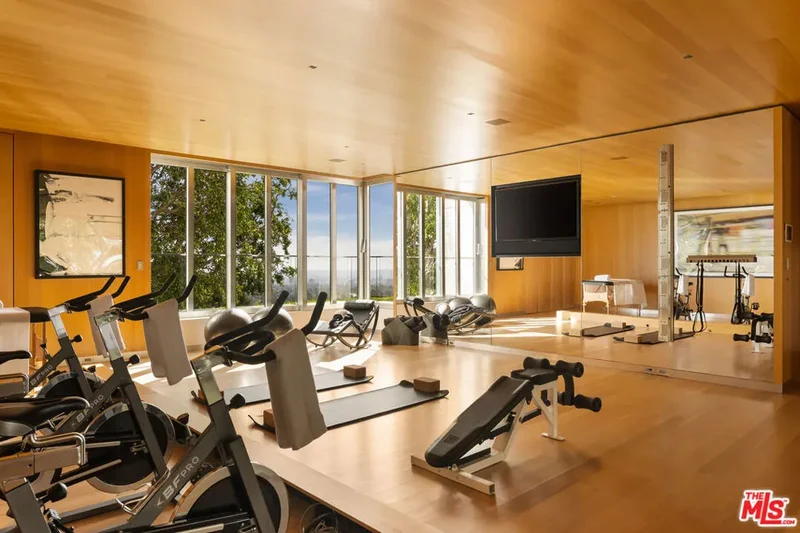 1261 Angelo Drive, Beverly Hills, California, United States. - Photo 22