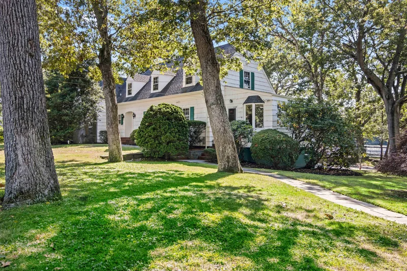 108 Shore Road , Patchogue, NY 11772, East Patchogue, New York, United States. - Photo 9
