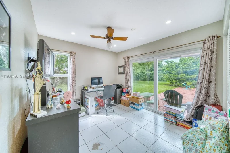 10860 SW 124th Rd, Miami, Florida, United States. - Photo 23