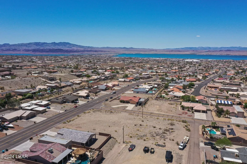 1320 Bentley Blvd, Lake Havasu City, AZ 86404, Desert Hills, Arizona, United States. - Photo 11