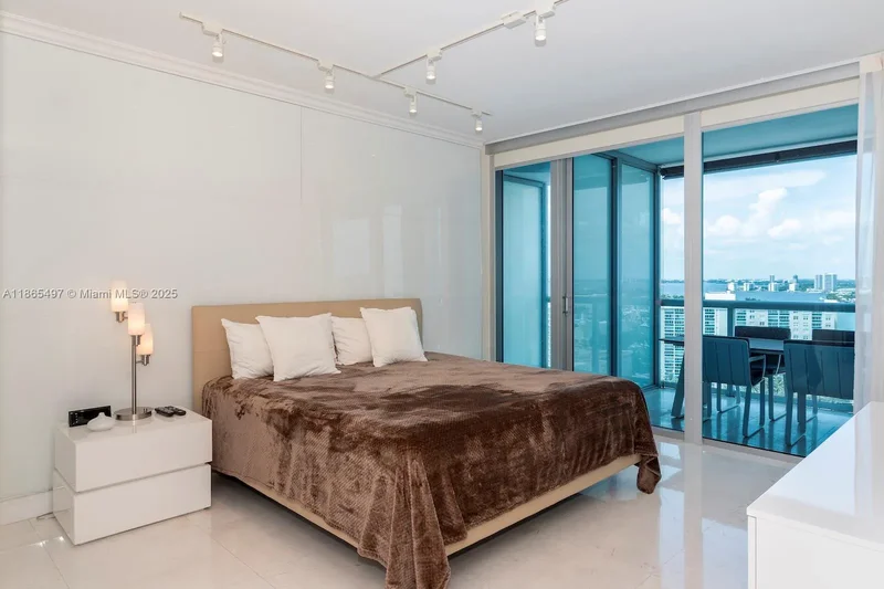 6799 Collins Ave CPH06, Miami Beach, Florida, United States. - Photo 10