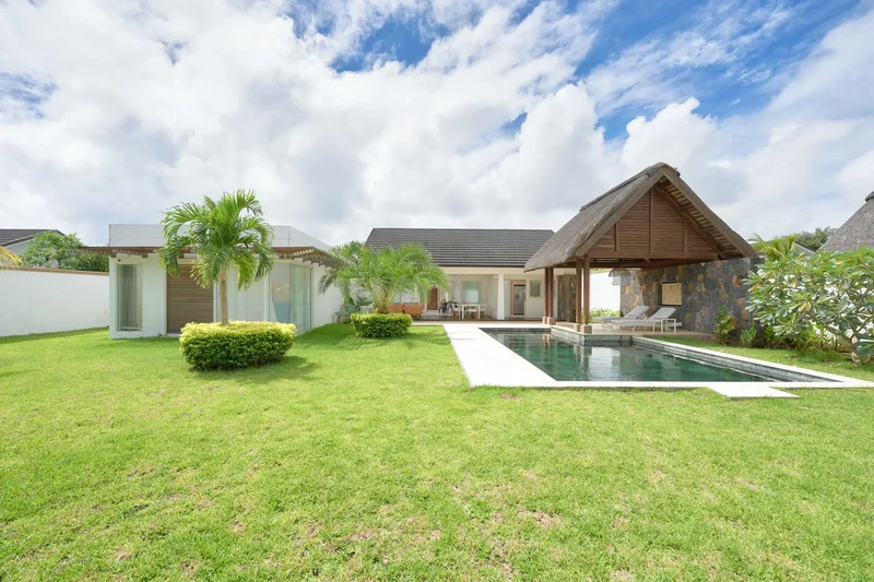 Luxurious Villas with Private Pool in Grand Baie! 3 Beds, Furnished, Close to Amenities, Solar Water